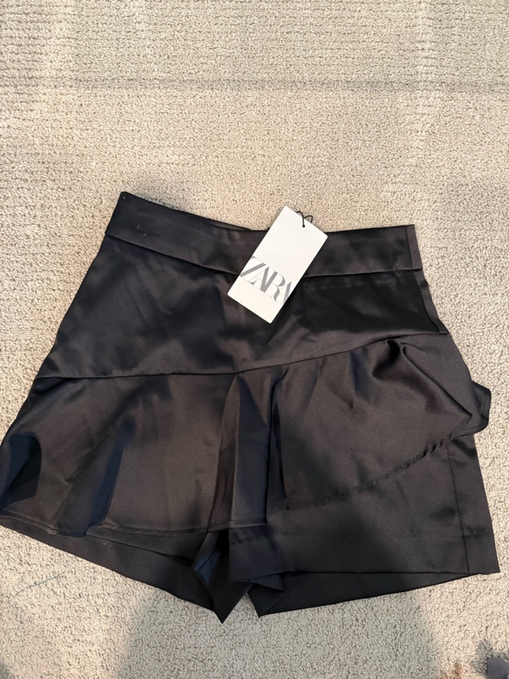 Zara Black Ruffle-Overlay Skort